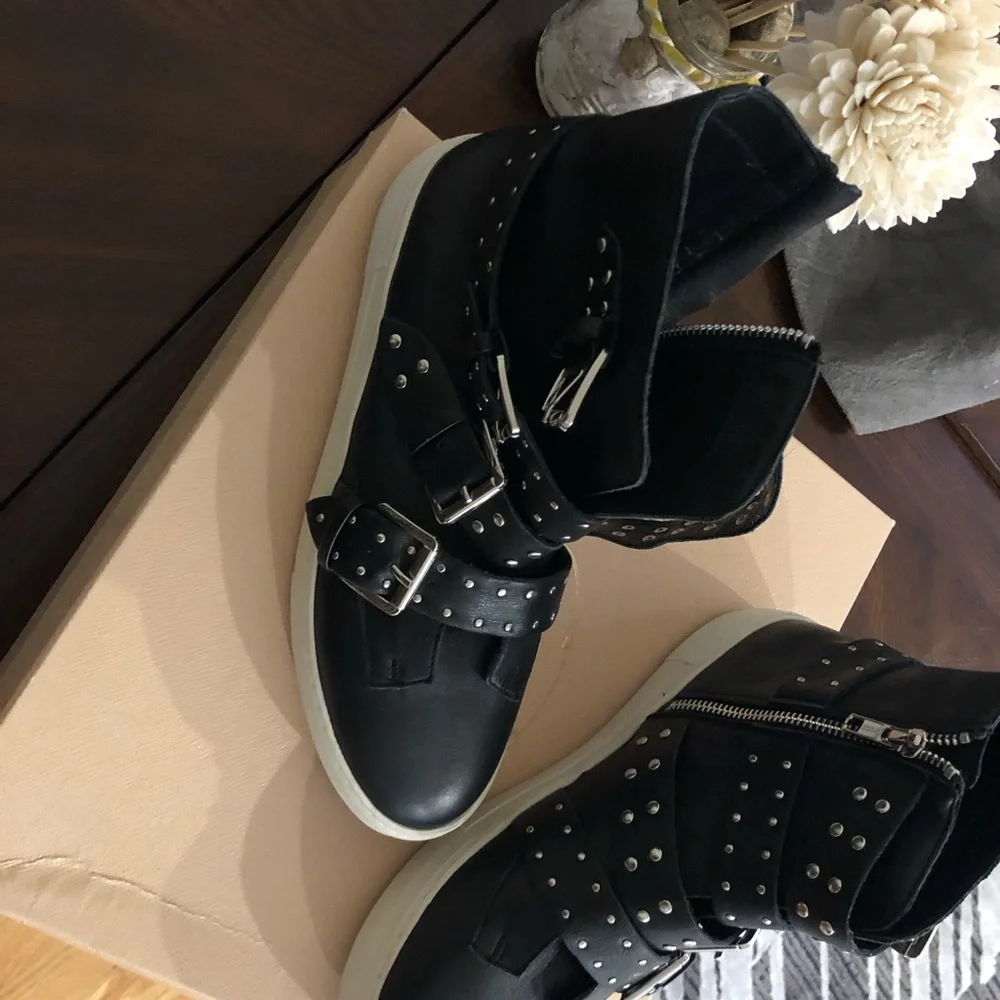 J slides Booties   studded details size 8 - Picture 3 of 11